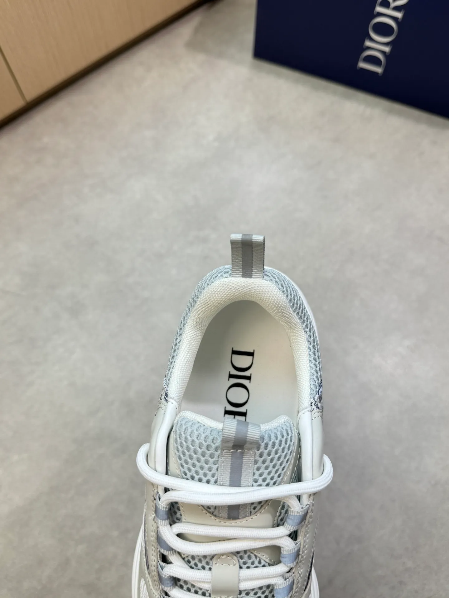 Factory price: 460💰[Dior] Dior - high-end quality original order 🔍🔍🔍 casual sports shoes - upper: 🔝 stone pattern calfskin, high silk mesh canvas, brand totem cloth, tongue and heel; reflective brand webbing - lining: brand canvas - original: ultra-light T men's shoes 💰U foam rubber; two-color molded outsole -Ultra-high quality control·Fine workmanship: highlighted (high-end·nobility·grade) -Size: 39-44 (38, 45, 46, 47, can be customized)·D9285